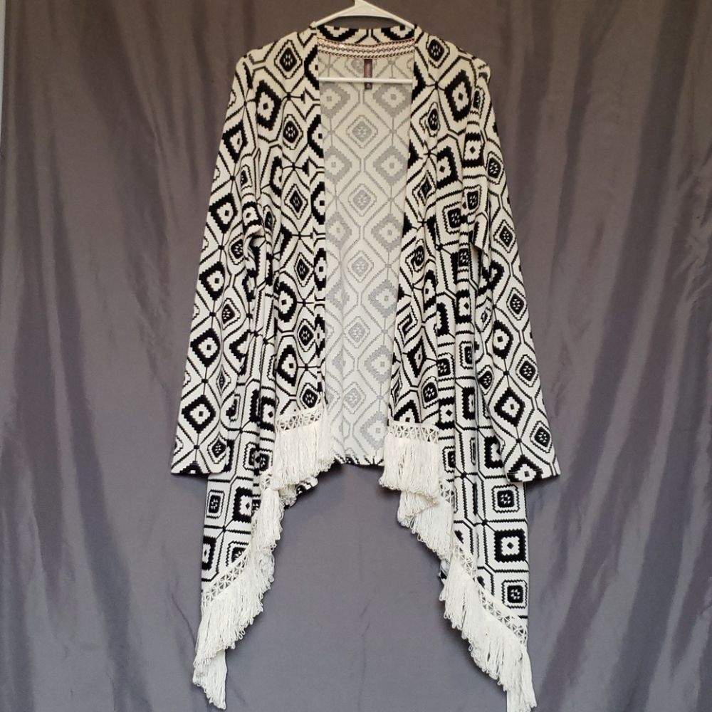 Cardigan-shaw